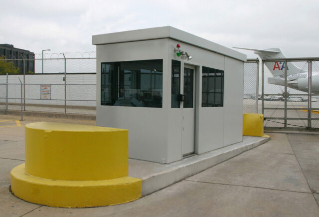 airport security booth 0058-C