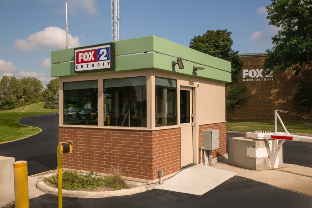 guard booth 17-192 Fox 2 Detroit